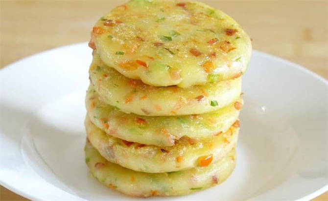 Đổi gió mâm cơm ngày hè với món ăn độc đáo làm từ khoai tây tuyệt ngon - 1