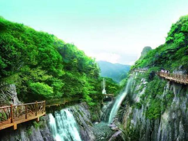 ”Đứng tim” trước vẻ đẹp những thiên đường xanh đẹp mê hồn ở Trung Quốc