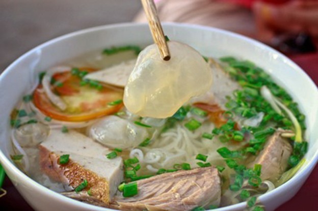 Bún cá sứa và lươn đùm bọc mỡ chài nổi tiếng ở Nha Trang - 1