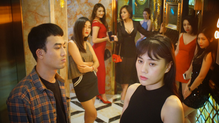 Dàn sao phim 18+ "Quỳnh búp bê" sốc nặng trước tin dừng chiếu - 1