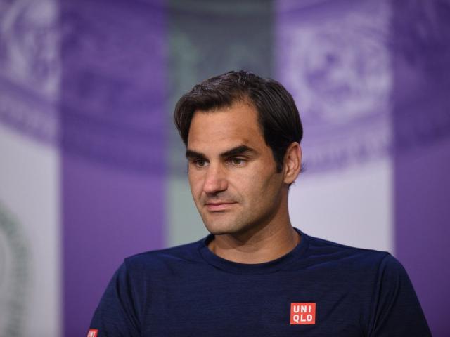 Không tưởng Wimbledon: Federer bị ”ngược đãi”, triệu fan phẫn nộ