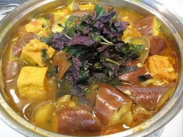 Tuyệt chiêu nấu cà bung với thịt ba chỉ đậm đà mà ngon cơm