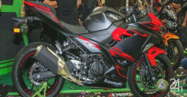 2018 Kawasaki Ninja 250 lên kệ, vừa tiền dân chơi môtô