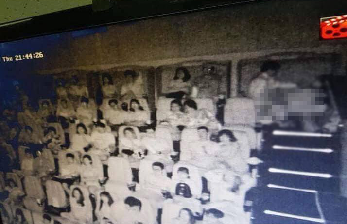 "Hộp ngọt ngào" trong rạp Việt không khác nhà nghỉ thuê theo giờ - 1