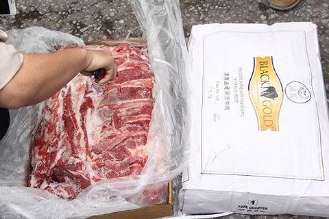 Cục Thú y từ chối kiểm dịch, Hải quan quyết bán 170 tấn thịt trâu nhập lậu - 1