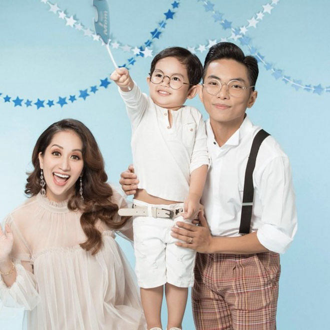 24h HOT: Á hậu tung tiếp ảnh phản cảm; vợ chồng Khánh Thi cãi vã - 1