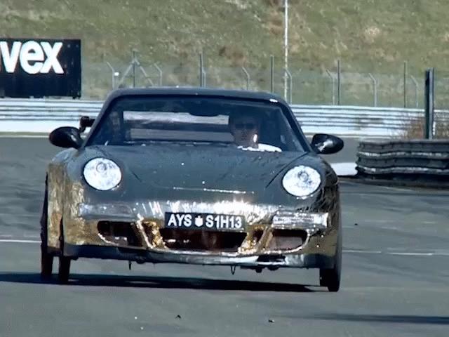 Siêu xe Porsche động cơ bằng ”cơm”, chạy... chậm nhất thế giới