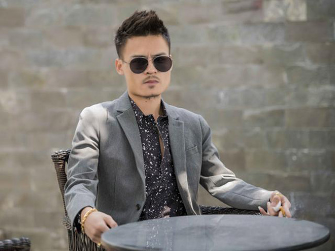 24h HOT: Tuấn Hưng hát vang cổ vũ, Hoa Vinh "dìm hàng" U23 VN - 1