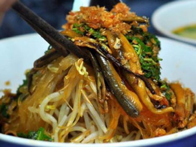 Những quán miến lươn ngon ở Hà Nội dân sành ăn check-in ầm ầm