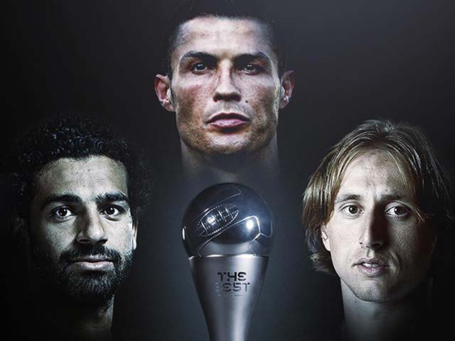 Top 3 hay nhất FIFA 2017/2018: Ronaldo đấu Salah & Modric, Messi ra rìa