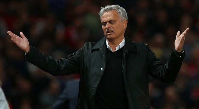 MU đấu đá: Sếp lớn tung chiêu độc, Mourinho không còn "độc bá giang sơn" - 1