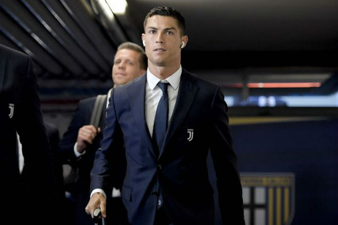 Ronaldo tịt ngòi 3 trận, sợ fan cuồng: Yêu sách đòi Juventus cung phụng - 1