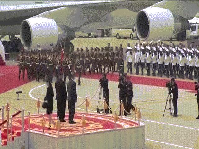 Video toàn cảnh lễ đón đặc biệt của Kim Jong-un dành cho Tổng thống HQ