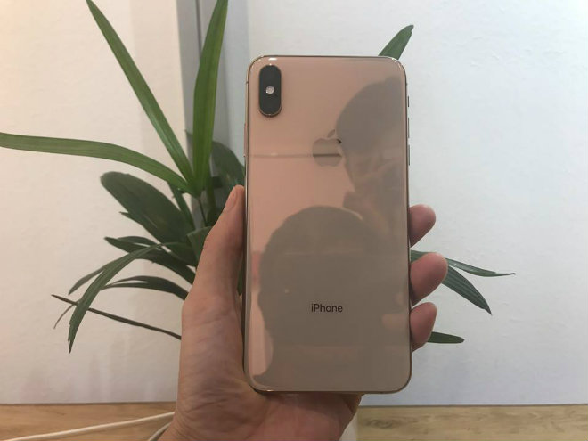 Iphone xs max 256gb gold как новый