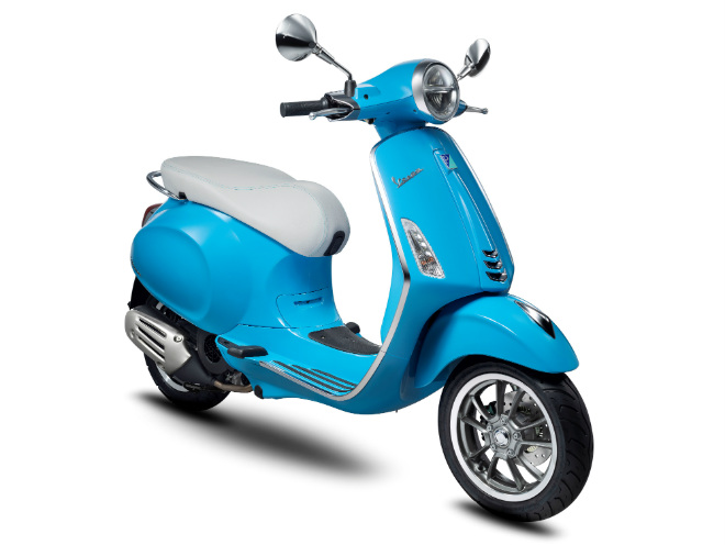 Giá xe Vespa 946 RED  Vespa 946 Emporio Armani mới nhất 2022