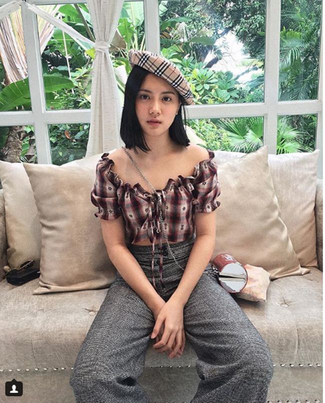 Cô nàng xuất thân từ sứ xở Chùa Vàng có nick name @minitira.q nhận được sự quan tâm lớn trên mạng xã hội Instagram.
