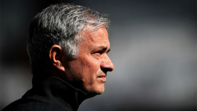 Tin HOT bóng đá tối 30/9: Tỷ lệ Mourinho bị sa thải cao khủng khiếp - 1