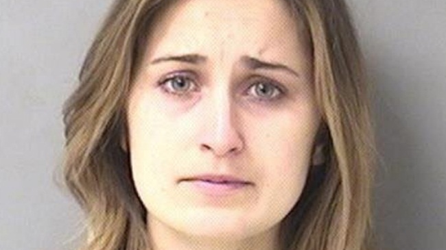 Gửi ảnh khiêu dâm cho nam sinh cấp 2, cô giáo kiêm hoa khôi đối diện 20 năm tù - 1