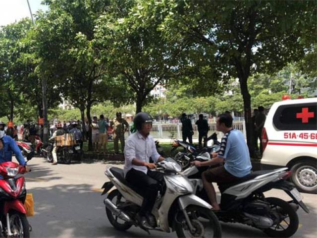 Clip: Trộm đột nhập biệt thự ca sĩ Nhật Kim Anh, phá banh 2 két sắt trong “chớp mắt” 1562655725 799 156265568458197 thumbnail Clip: Trộm đột nhập biệt thự ca sĩ Nhật Kim Anh, phá banh 2 két sắt trong “chớp mắt”