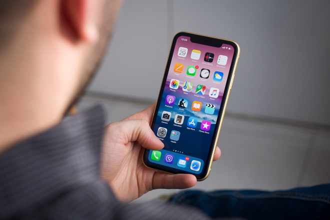 Toàn cảnh iPhone 11 R năm nay - 1