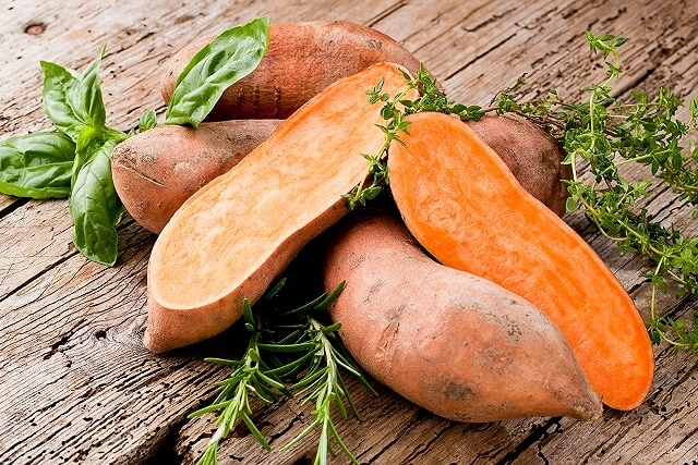 Rau củ chống ung thư cực tốt, chợ Việt Nam vừa sẵn vừa rẻ như bèo - 1