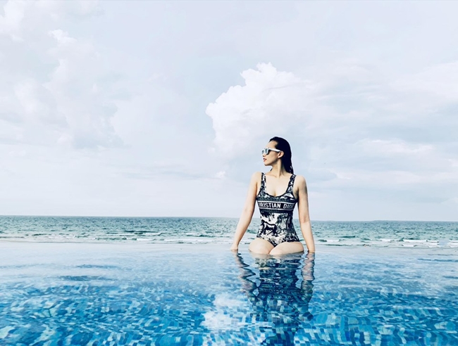Mỗi chuyến du lịch của gia đình Lã Thanh Huyền đều khiến mọi người trầm trồ về mức độ chịu chi.