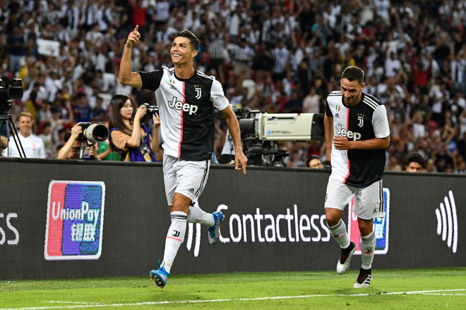 Juventus thua đau Tottenham: Bị thay sớm, Ronaldo "nổi điên" với Sarri? - 1