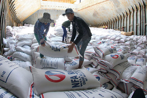 Trung Quốc giải phóng lượng tồn khổng lồ, ngành gạo chịu áp lực lớn