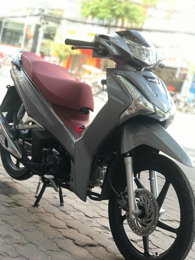 2019 Honda Wave 125i Thái Lan giá chát, người dùng Việt vẫn "mê"