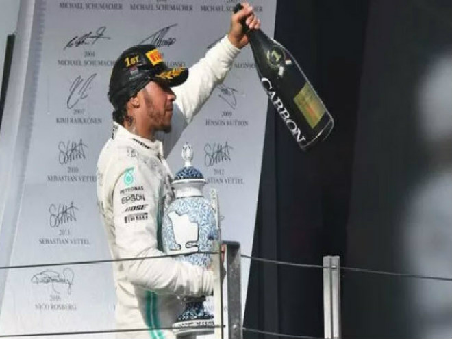Video đua xe F1, BXH Hungarian GP: Tuyệt đỉnh Hamilton, Mercedes độc bá - 1