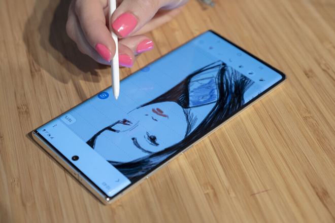 Galaxy Note10 có gì hay ho hơn Galaxy S10? - 3