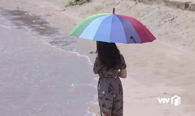 Khoe được làm khách mời trong "Về nhà đi con", cô gái chỉ xuất hiện vỏn vẹn 2 giây - 1