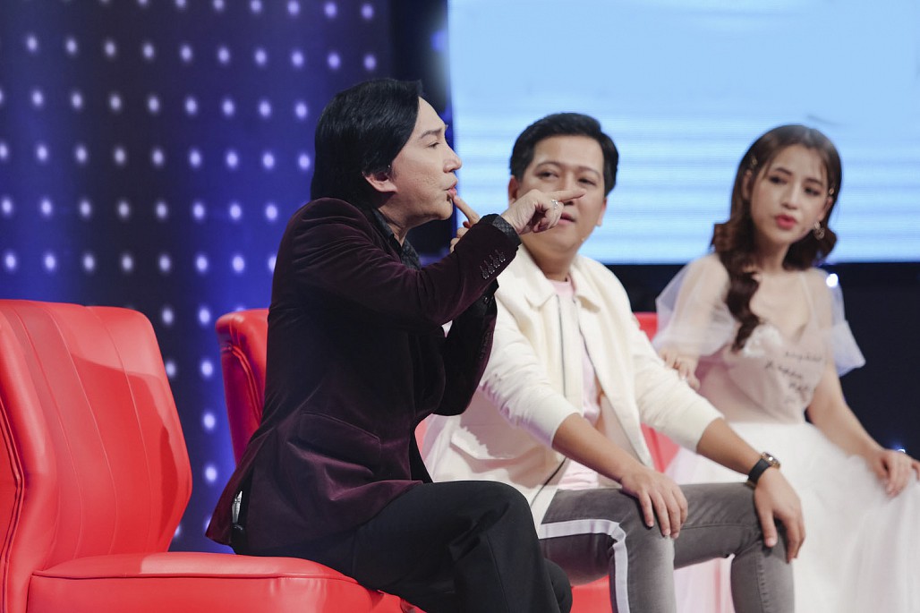 Trường Giang liên tục khen Nhã Phương 'đẹp như ngọc nữ' trên truyền hình - 1