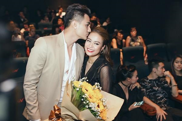 Tình cũ Hoàng Thuỳ Linh: Người được khen ngợi, kẻ bị ném đá - 1