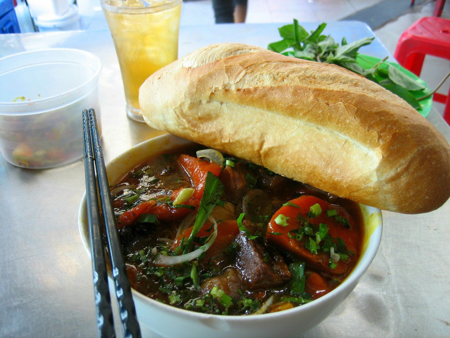 20 món ăn ngon nhất Việt Nam được báo Tây ví như "hương vị thiên đường" - 4