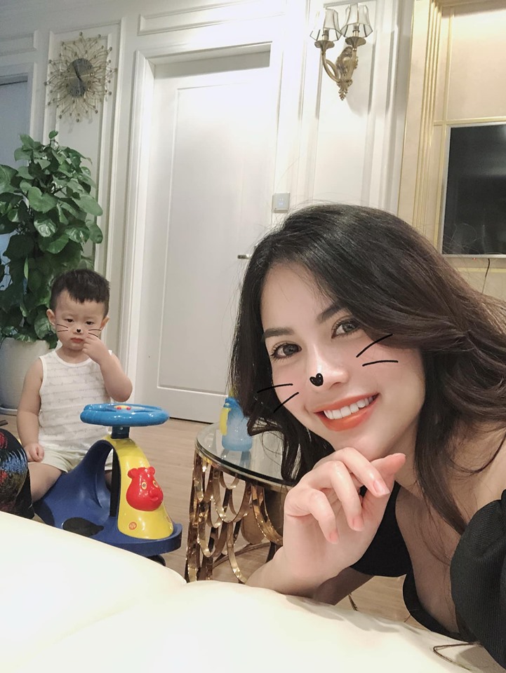 Sau hơn 3 tháng ly hôn, vợ cũ Việt Anh vướng nghi vấn đã có tình mới - 1