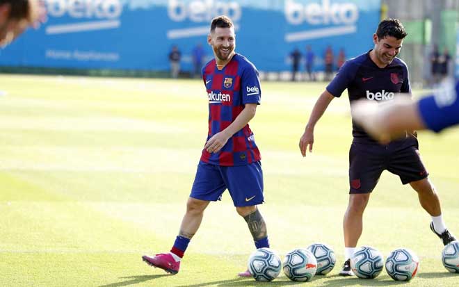 Messi tái xuất La Liga: Đối thủ vòng 2 khiếp sợ, mở lời “cầu xin” - 1
