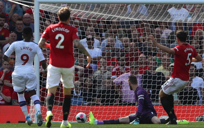 Video highlight trận MU - Crystal Palace: 4 phút 2 bàn, bi kịch bù giờ (Vòng 3 Ngoại hạng Anh) - 1