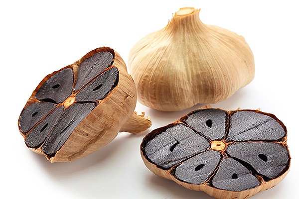 Những người này tuyệt đối không ăn tỏi đen vì cực kỳ nguy hiểm - 1