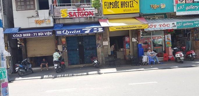 Hàng chục người cầm hung khí hỗn chiến kinh hoàng ở phố Bùi Viện - 1