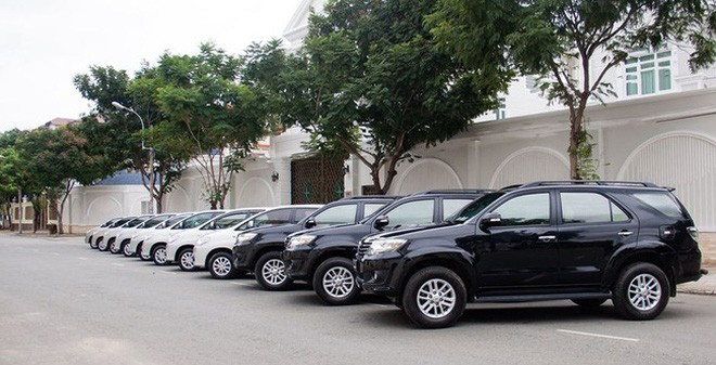 Dịch vụ thuê xe tự lái nở rộ, xe 16 chỗ ít người thuê dịp lễ 2/9 - 1
