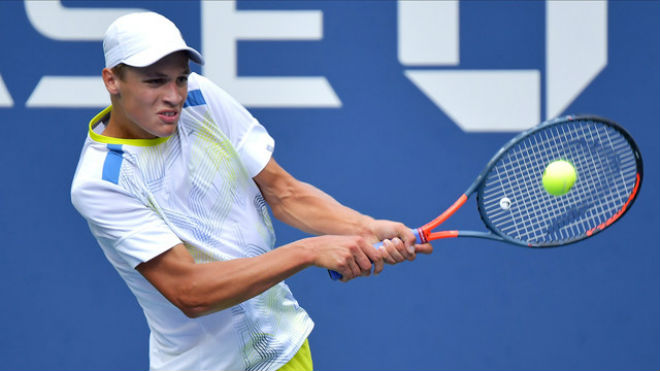 Tennis 24/7: Nadal phải nể kỳ tài dùng thìa gỗ đánh bóng vô địch US Open - 1
