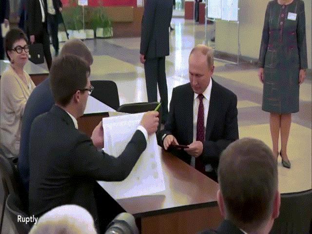 Ông Putin hứng thất bại lớn trong cuộc bỏ phiếu ở Moscow