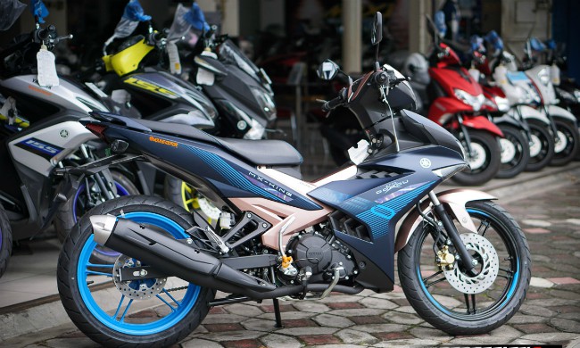 Giá xe Yamaha Exciter 150 2020 DOXOU Pan Asean Xanh Đồng ánh hồng  Sáu  Vlogs  YouTube