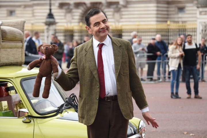 Mỹ nhân kém 29 tuổi khiến Mr.Bean từ bỏ cuộc hôn nhân 24 năm chỉ trong 65 giây - 1