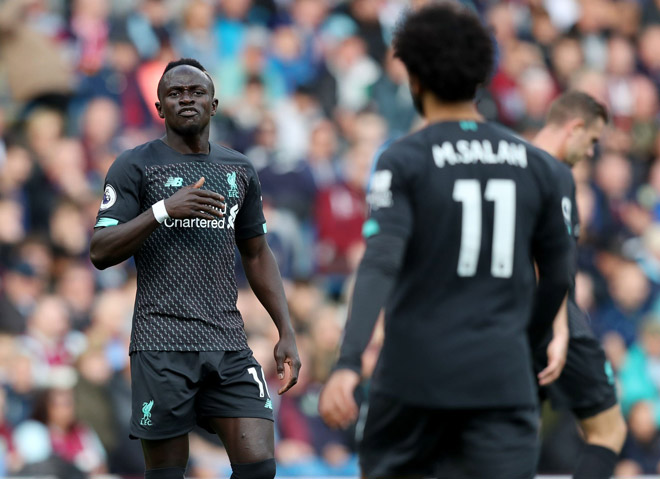 Sóng ngầm ở Liverpool: Salah - Mane chưa làm lành, Firmino thành vật tế thần? - 1