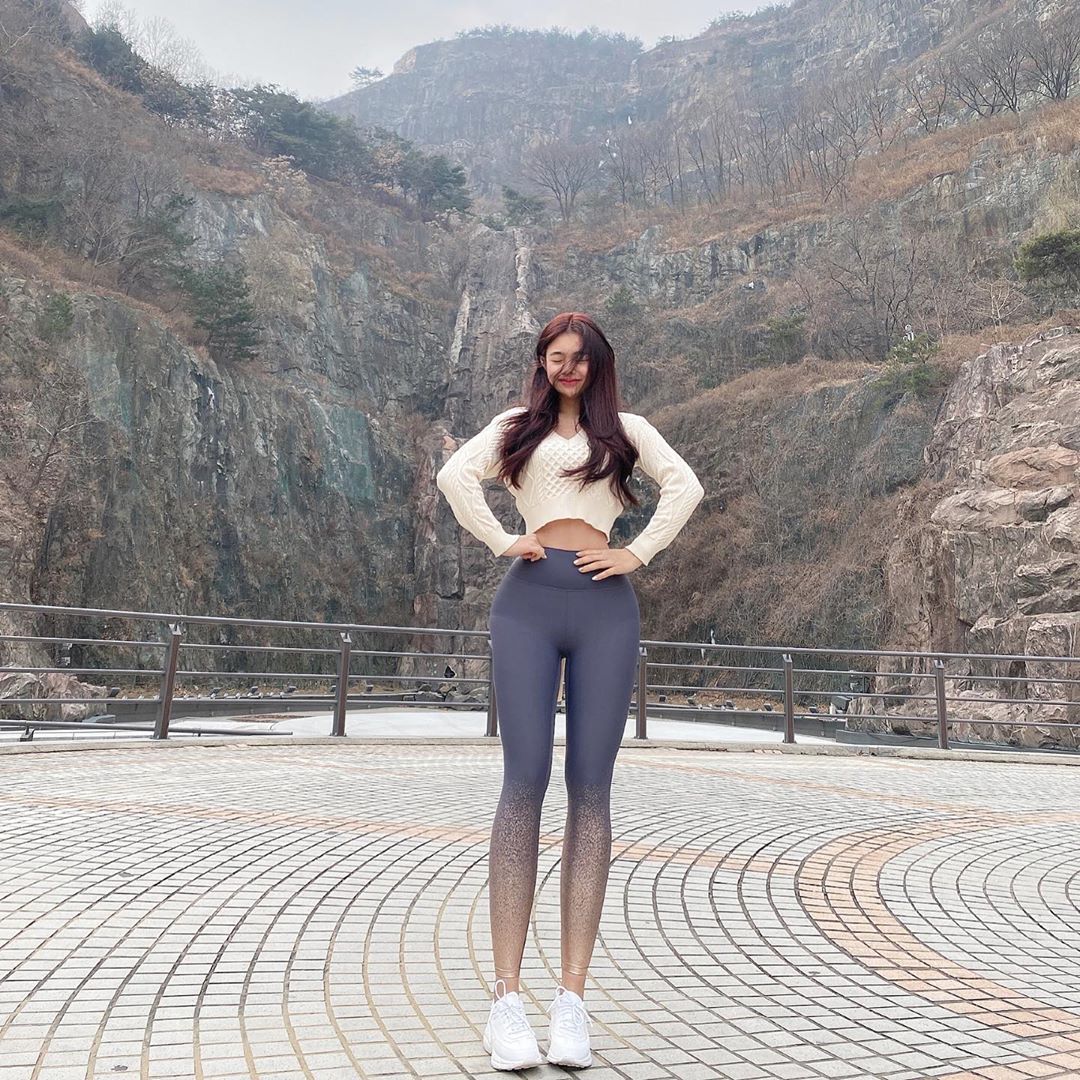 "Cô gái đến từ thiên đường" có đường cong hông tuyệt đẹp, chỉ nhìn đằng sau cũng mê - 4