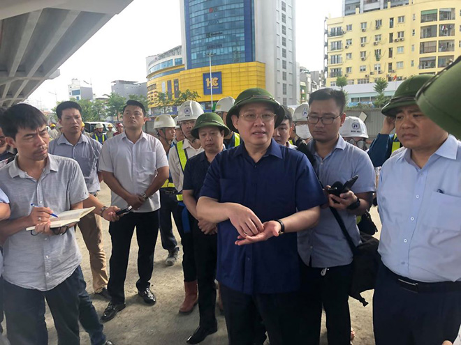Kiểm tra một loạt công trình giao thông, Bí thư Hà Nội ấn định mốc thời gian phải hoàn thành - 3
