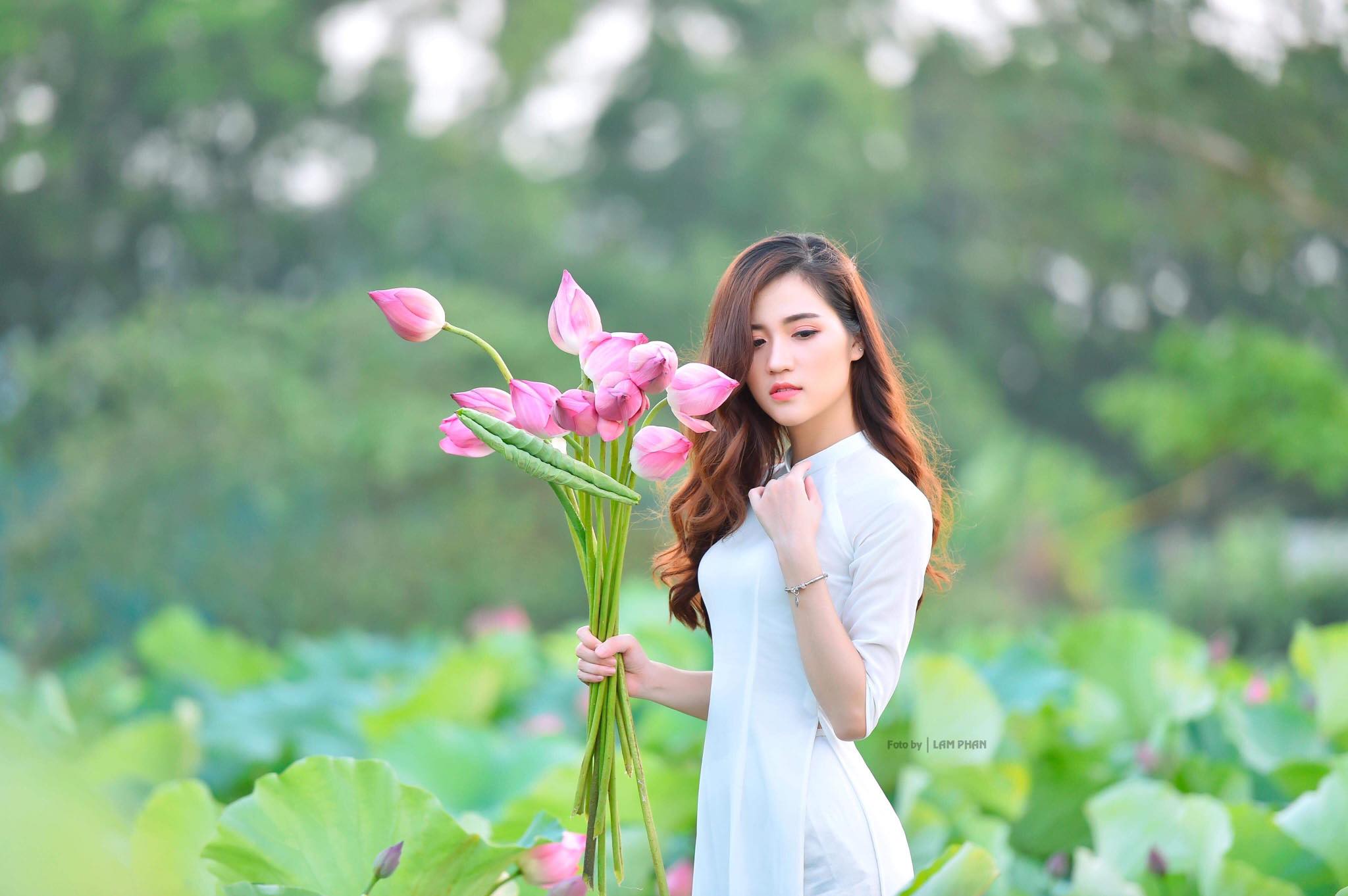 "Cô giáo 1m72" chẳng cần tập luyện hùng hục, bóp miệng kiêng ăn vẫn có eo nhỏ 58cm - 2