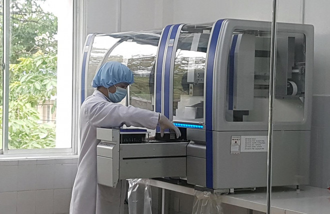 Chủ tịch Quảng Nam yêu cầu hủy gói thầu mua máy xét nghiệm 7,23 tỉ đồng - 2